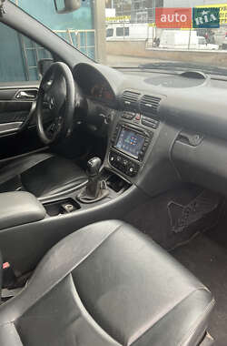 Универсал Mercedes-Benz C-Class 2003 в 