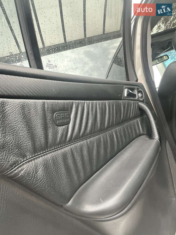 Универсал Mercedes-Benz C-Class 2002 в Кривом Роге