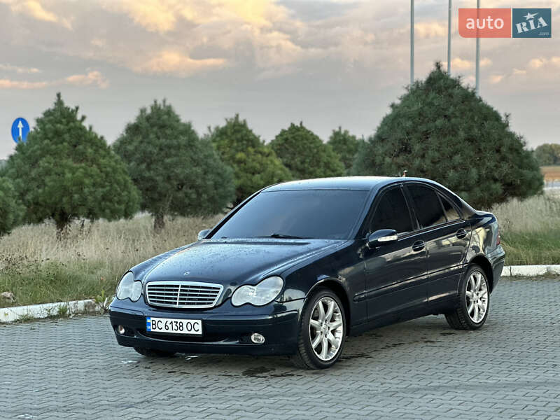 Седан Mercedes-Benz C-Class 2001 в Жовкве
