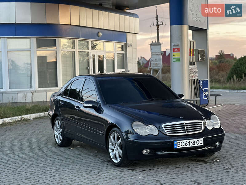 Седан Mercedes-Benz C-Class 2001 в Жовкве