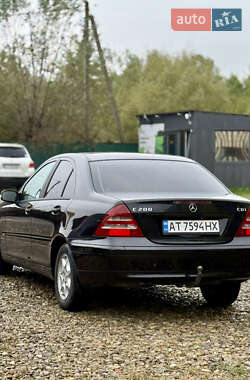 Седан Mercedes-Benz C-Class 2003 в 