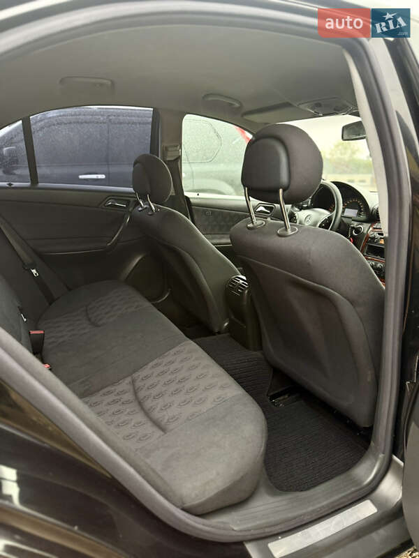 Седан Mercedes-Benz C-Class 2003 в Коломиї
