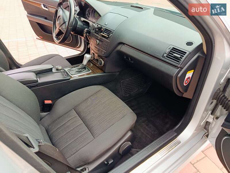 Седан Mercedes-Benz C-Class 2007 в Одессе