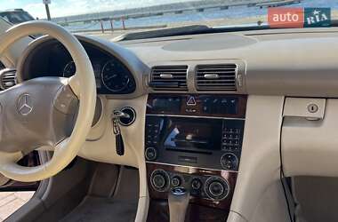 Седан Mercedes-Benz C-Class 2006 в  фото 8 Седан Mercedes-Benz C-Class 2006 в