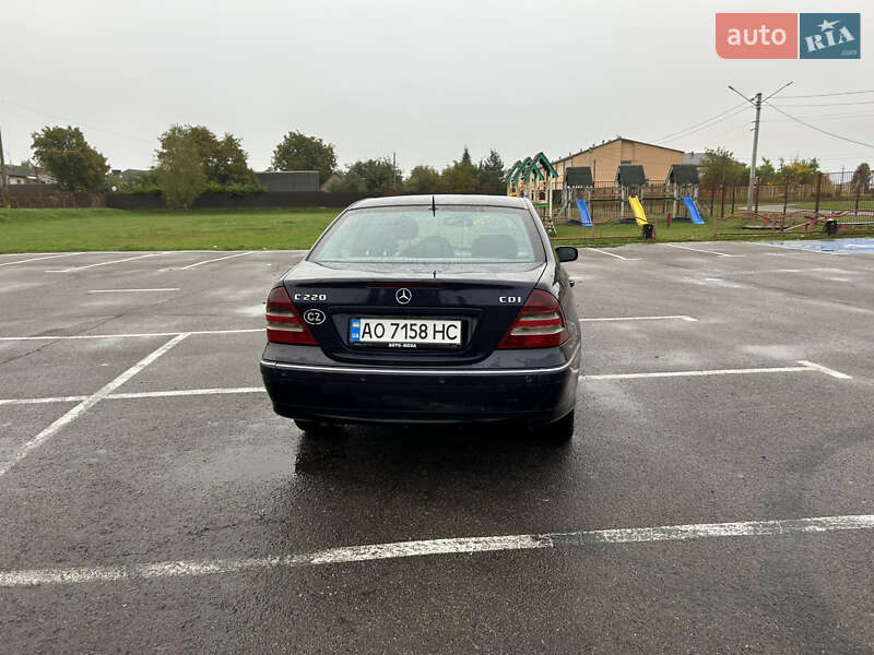 Седан Mercedes-Benz C-Class 2003 в Луцке