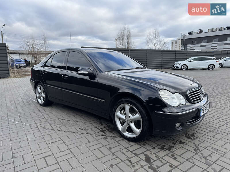 Седан Mercedes-Benz C-Class 2004 в Могилев-Подольске