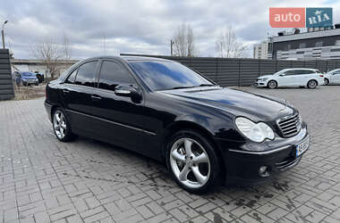 Седан Mercedes-Benz C-Class 2004 в 