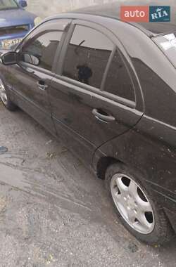 Седан Mercedes-Benz C-Class 2002 в 