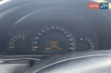 Седан Mercedes-Benz C-Class 2002 в 