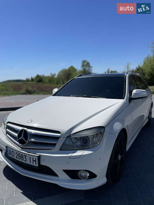 Универсал Mercedes-Benz C-Class 2008 в Мостиске