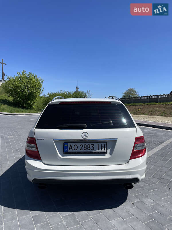 Универсал Mercedes-Benz C-Class 2008 в Мостиске