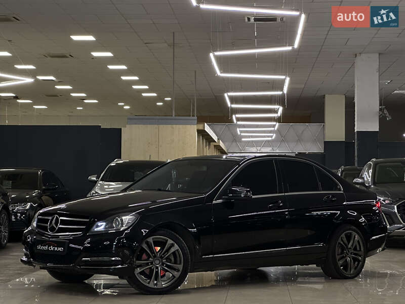 Седан Mercedes-Benz C-Class 2013 в Николаеве