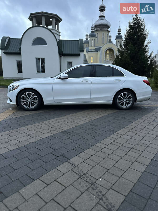 Седан Mercedes-Benz C-Class 2017 в Львове