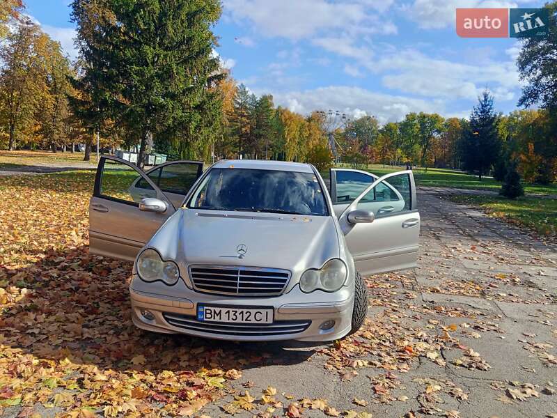 Седан Mercedes-Benz C-Class 2004 в Сумах