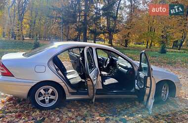 Седан Mercedes-Benz C-Class 2004 в 