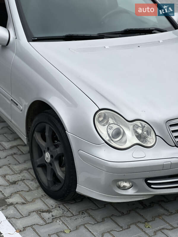 Седан Mercedes-Benz C-Class 2006 в Вінниці