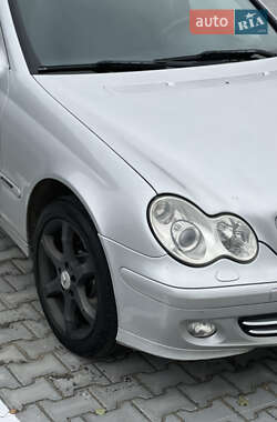 Седан Mercedes-Benz C-Class 2006 в 