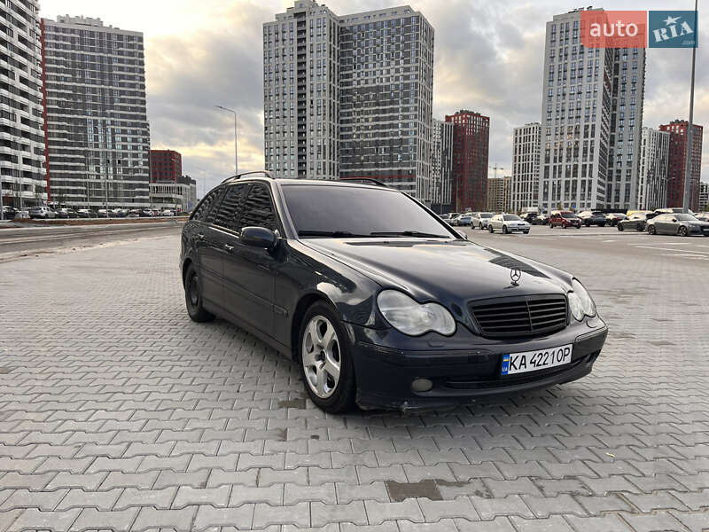 Универсал Mercedes-Benz C-Class 2001 в Киеве