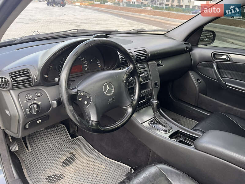 Универсал Mercedes-Benz C-Class 2001 в Киеве
