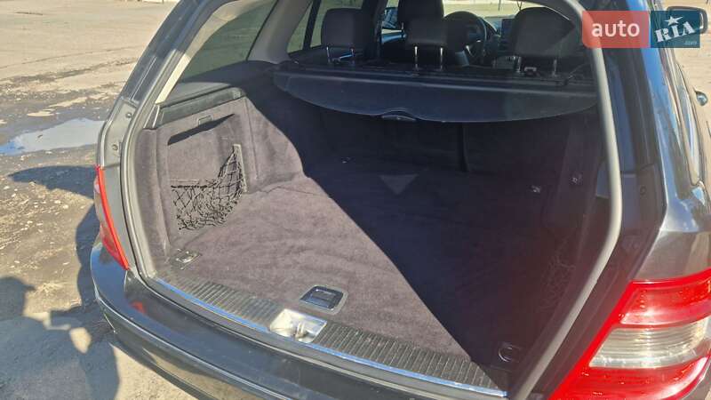Універсал Mercedes-Benz C-Class 2008 в Києві фото 18 Універсал Mercedes-Benz C-Class 2008 в Києві
