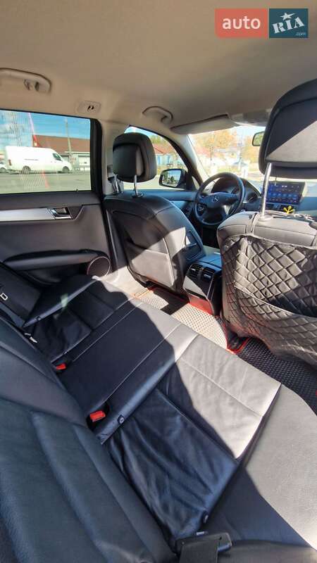 Універсал Mercedes-Benz C-Class 2008 в Києві фото 25 Універсал Mercedes-Benz C-Class 2008 в Києві