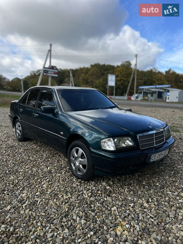 Седан Mercedes-Benz C-Class 1998 в Черновцах
