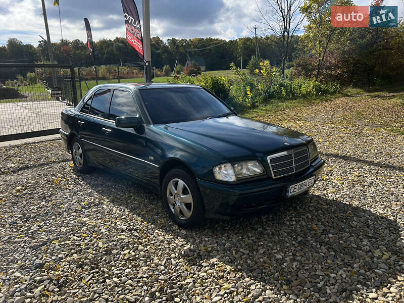 Седан Mercedes-Benz C-Class 1998 в Черновцах