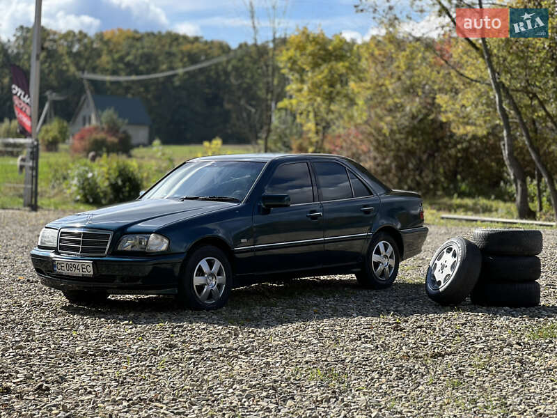Седан Mercedes-Benz C-Class 1998 в Черновцах