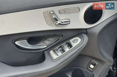 Седан Mercedes-Benz C-Class 2021 в 