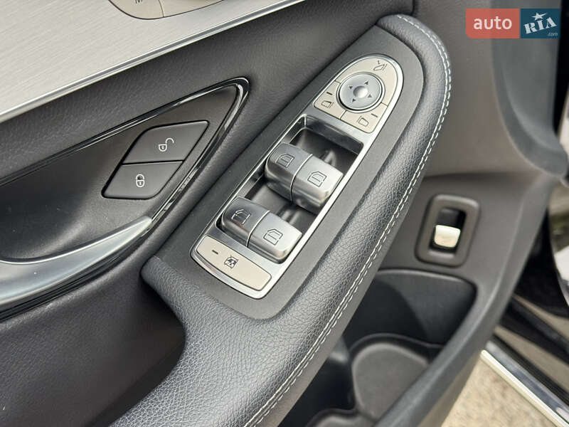 Седан Mercedes-Benz C-Class 2021 в Киеве
