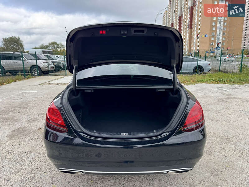 Седан Mercedes-Benz C-Class 2021 в Киеве