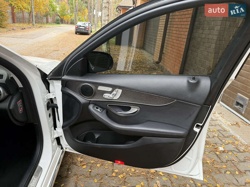 Седан Mercedes-Benz C-Class 2018 в Києві