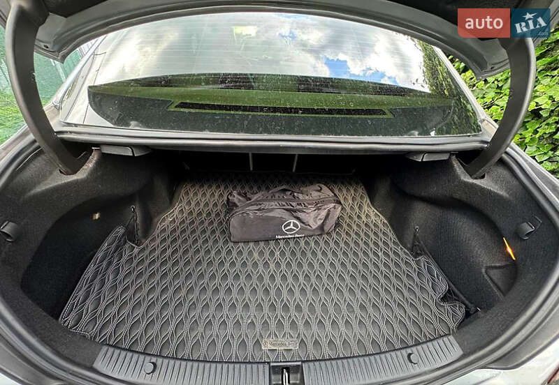 Седан Mercedes-Benz C-Class 2015 в Києві