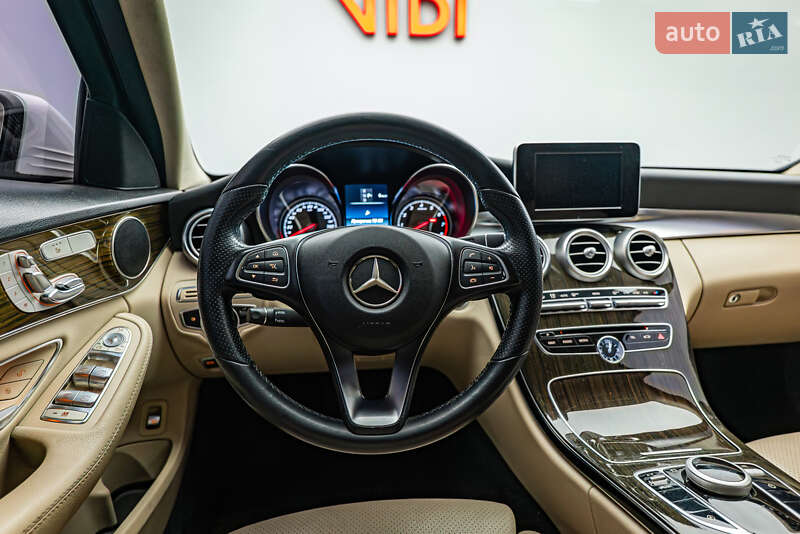 Седан Mercedes-Benz C-Class 2017 в Києві фото 13 Седан Mercedes-Benz C-Class 2017 в Києві