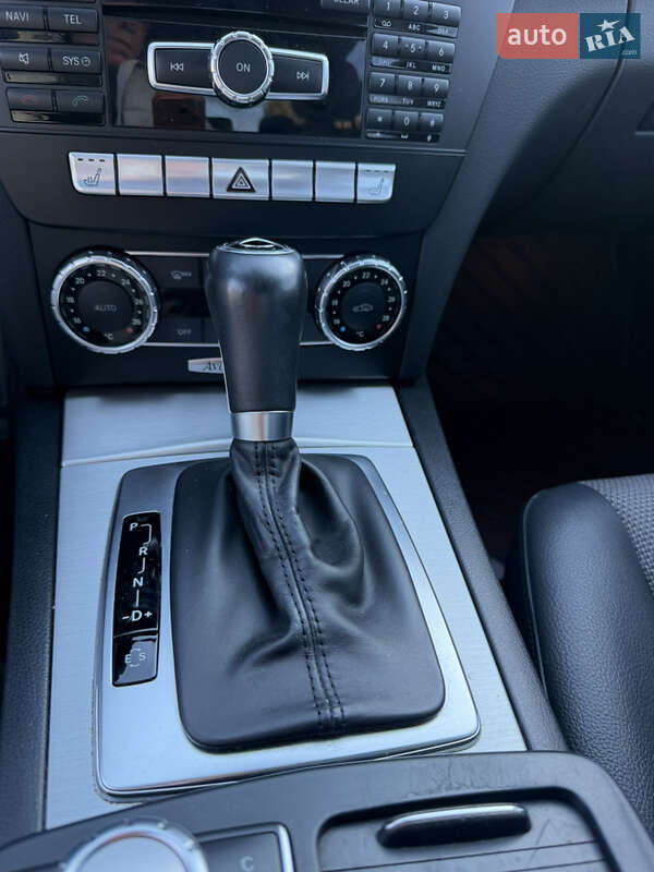 Седан Mercedes-Benz C-Class 2011 в Києві