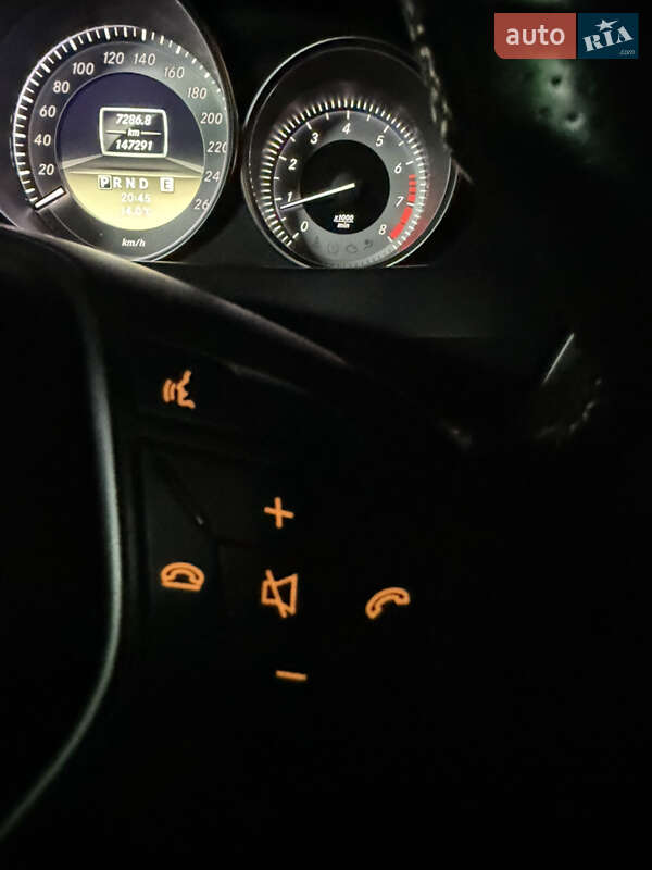 Седан Mercedes-Benz C-Class 2011 в Києві