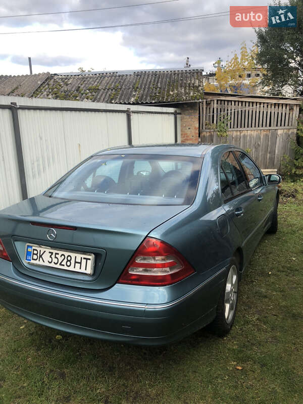 Седан Mercedes-Benz C-Class 2003 в Маневичах