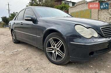 Седан Mercedes-Benz C-Class 2002 в 