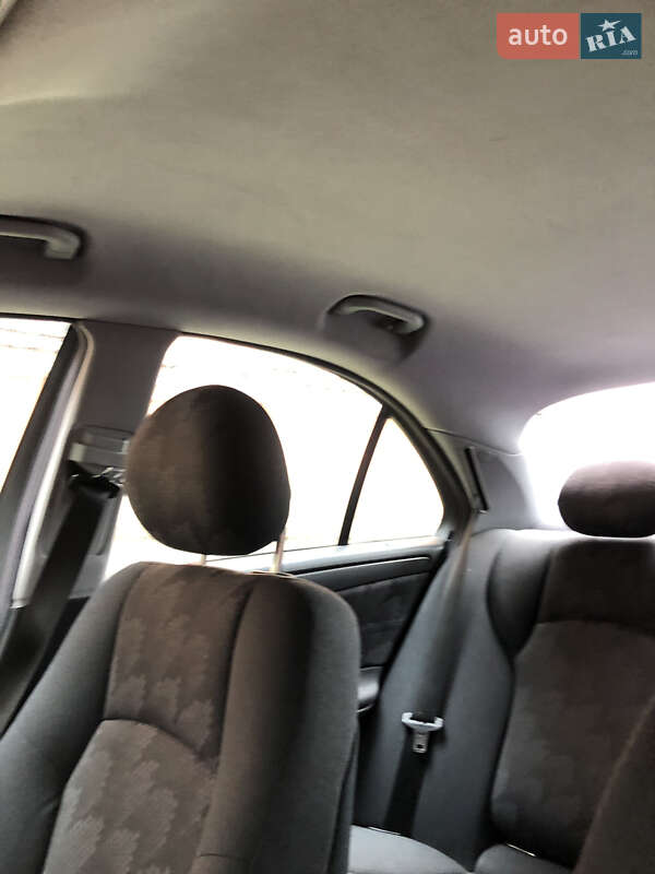 Седан Mercedes-Benz C-Class 2003 в Маневичах