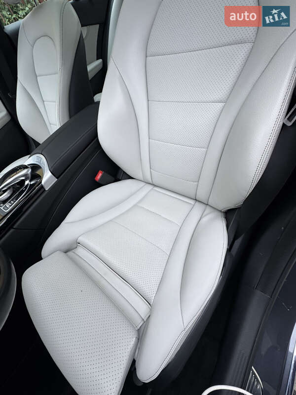 Седан Mercedes-Benz C-Class 2016 в Львове