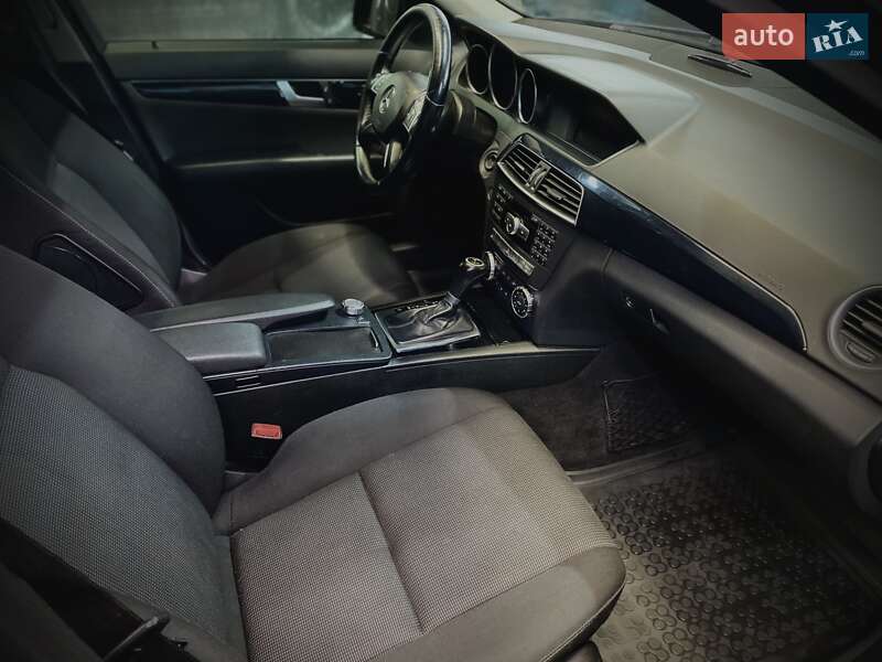 Седан Mercedes-Benz C-Class 2013 в Макарове
