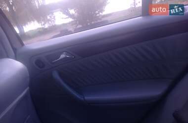 Седан Mercedes-Benz C-Class 2000 в 