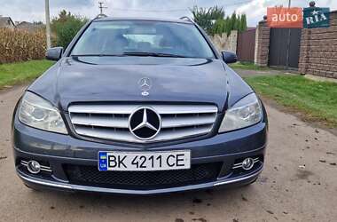 Універсал Mercedes-Benz C-Class 2011 в Дубні