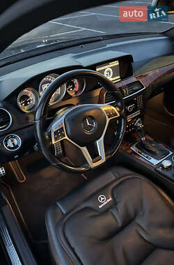 Седан Mercedes-Benz C-Class 2011 в 