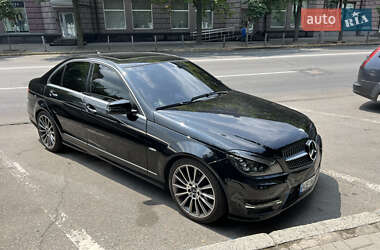 Седан Mercedes-Benz C-Class 2011 в 