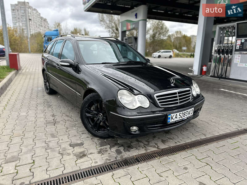 Mercedes-Benz C-Class 2003