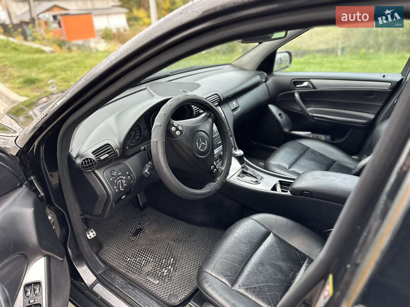 Універсал Mercedes-Benz C-Class 2003 в Києві