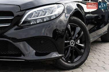 Седан Mercedes-Benz C-Class 2018 в  фото 2 Седан Mercedes-Benz C-Class 2018 в