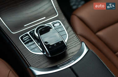 Седан Mercedes-Benz C-Class 2018 в  фото 23 Седан Mercedes-Benz C-Class 2018 в