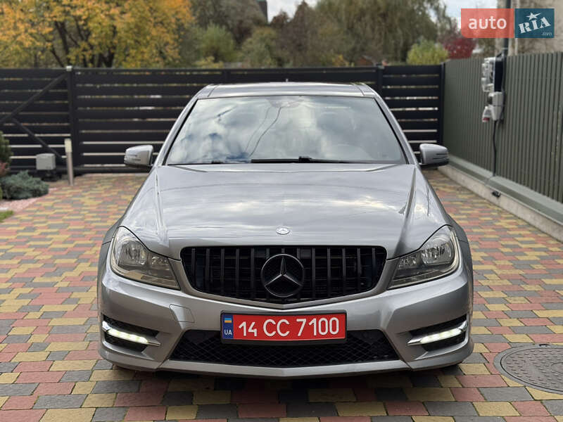 Седан Mercedes-Benz C-Class 2013 в Ивано-Франковске